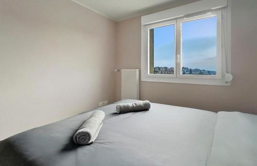 Appartement lumineux, épuré avec balcon et parking - Foto 19