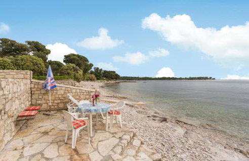 2 Bedroom Nice Home In Sveti Ivan - Foto 1