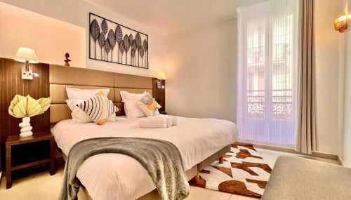 LIBERATION CENTER - PRIVATE Balcony - 24&7 RECEPTION - LUGGAGE STORAGE - Foto 2