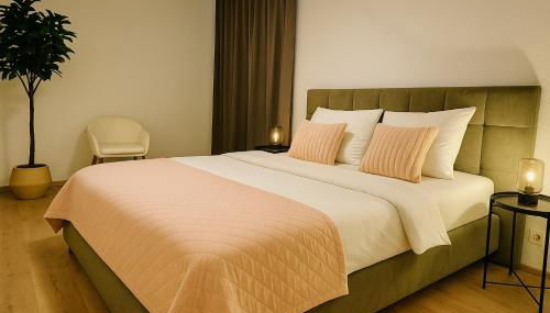 Stylish Old Town Apartment with Free Parking and a Balcony near the Cathedral - Foto 2