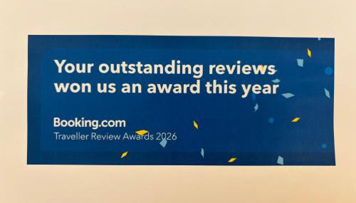 Beautiful Central duplex Flat, 2 Bedroom & Balconies, excellent transport links to Landmarks - Foto 2