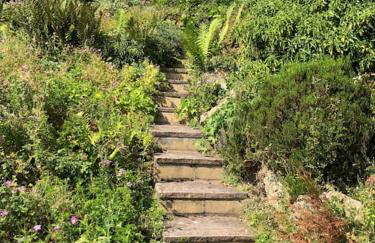 St Anthony’s, bright perkily decorated 3 bedroom house - Photo 36