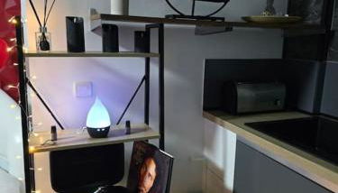 Logement Romantique Jacuzzi spa - Photo 3