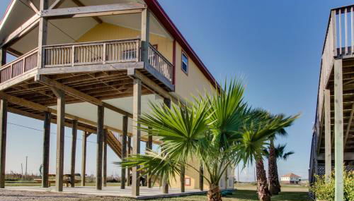 Paradise At Last - Photo 1