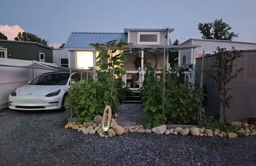 R & R's Modern Retreat - Foto 1