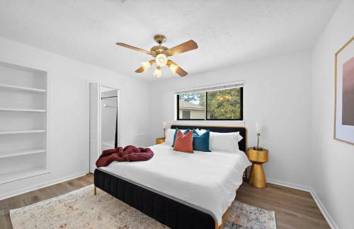 The Pines I Sleeps 12 I Private Pool I Patio & BBQ - Foto 40