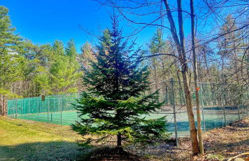 ADK Cabin with Hot Tub, Near Whiteface, Lake Placid, Fire Pit, Game Rm - Foto 45