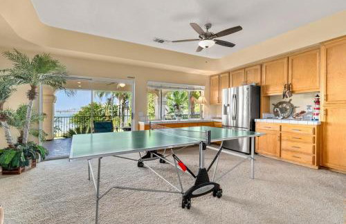 Lakeside Mansion Waterfront 34 beds Boat ramp - Foto 11