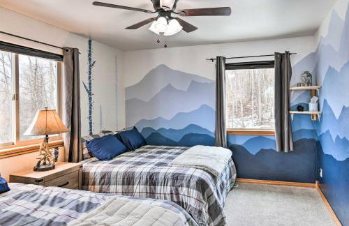 Alaskan Mountain Gem with Private Hot Tub and Gym! - Foto 16