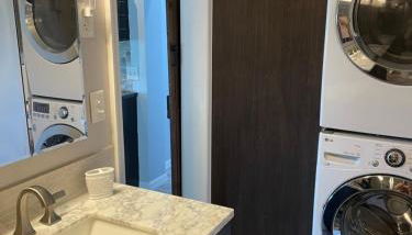 Cozy Lake Front Cottage - Photo 5