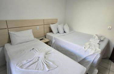 Apto Térreo Mobiliado com Piscina - 400m da Praia de Taperapuan, Próximo ao Axé Moi- Golden Dolphin Residence - Foto 22