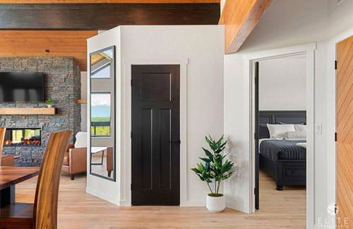 Luxury Living at The Eagles Perch Palmer AK - Foto 13