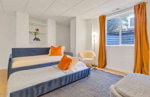 Centrally Located 5BD - Games, BBQ & Firepit Patio - Foto 34