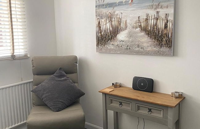 Riverside Park Ground Floor Apartment - St Neots - Photo 21