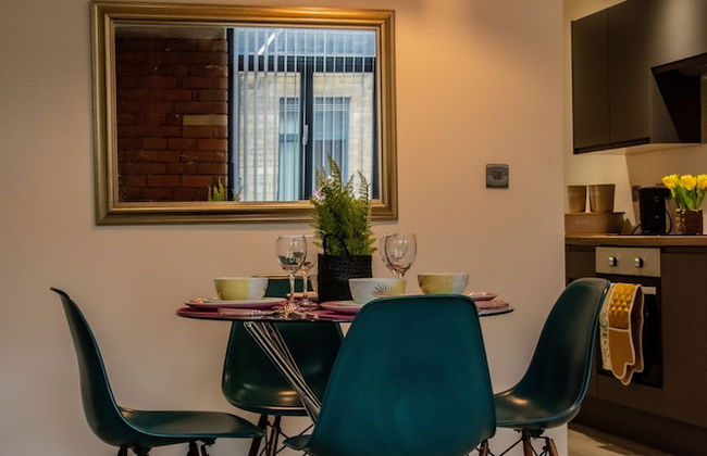 BV Lush Apartment At Conditioning House Bradford - Photo 34