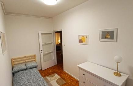 Home Run Apartment - Photo 16