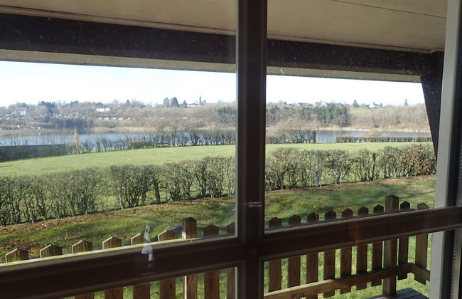 Detached Chalet With Views of the Lake of Butgenbach in the Middle of Nature - Foto 21