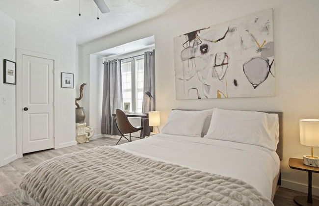 3-story 6-bedroom 4 Bathrooms 3min-asian Dist - Photo 63