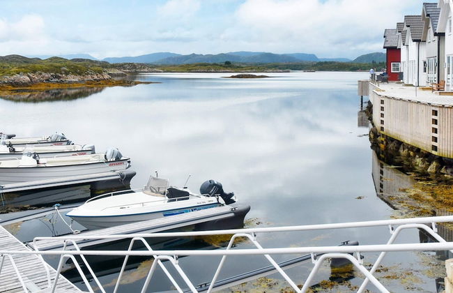 6 Person Holiday Home in Averoy - Foto 37