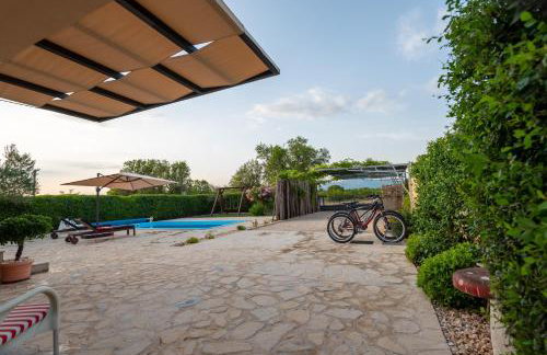 Cozy country home with heated outdoor pool - Photo 16