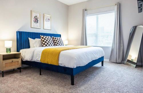 First Floor 2B2B • Pool, Gym, Dog Park • Near DTA - Foto 19