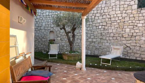 Live la Dolce Vita! Your Lake Garda deluxe getaway - Foto 4, Garden, sunbed, Garden view