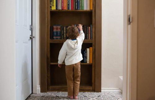 5BR Oasis with Pool, Arcade, Sauna - Photo 6