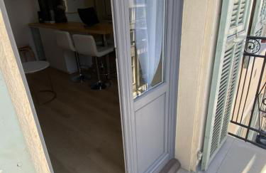 Nice - Appartement T3 rénové de 50 M2 classé 2 étoiles - Photo 11