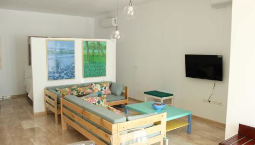 Nuevo Estudio moderno, agradable y cómodo - Foto 2