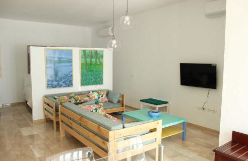 Nuevo Estudio moderno, agradable y cómodo - Foto 2