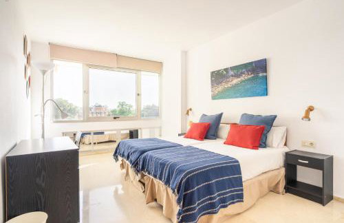 Vistas a Plaza de España y Parking Gratuito - Foto 22