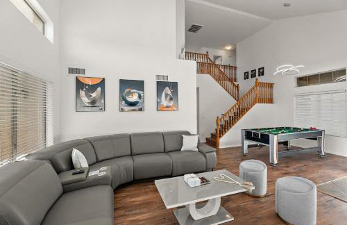 Serenity Splash Upscale Stay Pool Game Lounge - Foto 9