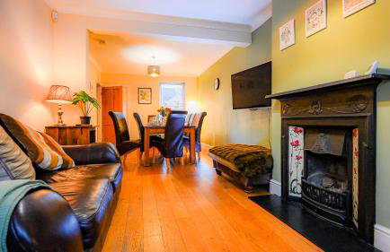 Premium Family Home with PS5 Console and Private Garden - Foto 3