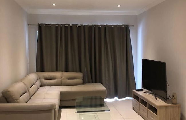 Stunning Apartment in Sandton - Photo 48