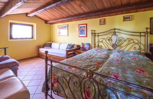 5 Bedroom Lovely Home In Lucera - Foto 24