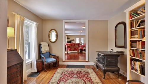 Chittenden Farmhouse - Historic 4BR, 2BA, 20 Min to Skiing, 7 Min to Mountaintop Resort - Foto 5