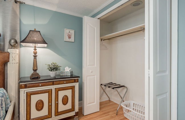 Great 6BR for All Ages/Heated Pool 5 Min to Beach by RedAwning - Foto 64