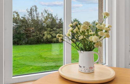 The Ploughman's Poet - Photo 12