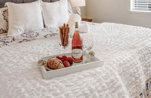 Game Night Meets Wine Country Elegance - Foto 37