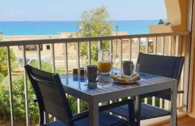 Studio standing classé meublé de tourisme avec terrasse vue mer " les pieds dans l'eau " à Algajola - Foto 4