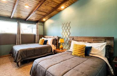 THE LOFT 3 level urban cabin with a HUGE patio! - Foto 58