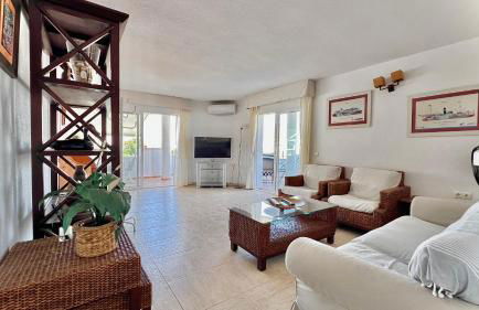 Magnífico Ático 4 hab frente a la playa con piscinas parking incluido por keywise - Foto 14