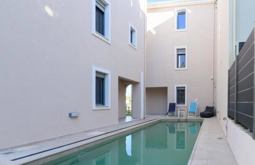 Momento Luxury Apartments walking distance from the beach - Photo 38