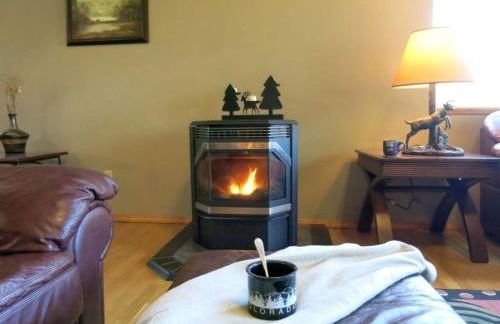 Impressive Cabin Rental with Views of Pike National Forest near Colorado Springs, Colorado - Foto 11