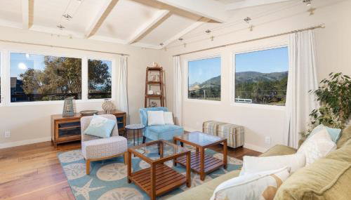 Ocean & Mountain View Home - Walk to Trails Beach Family Activities - Foto 4