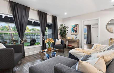 Hot Tub Firepit Deck 10mins to Beach Near Las Olas Middle Terrace Cottage by AvantStay - Foto 9