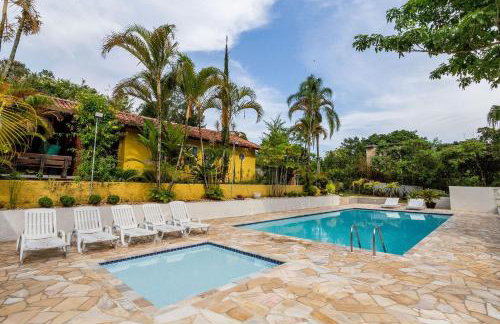 Piscina, jardim, área gourmet e vista arborizada - Foto 7