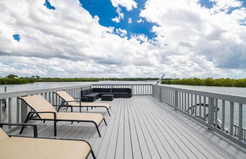 Huge Waterfront Mini-Resort w Gym, Dock & Pool - Foto 3