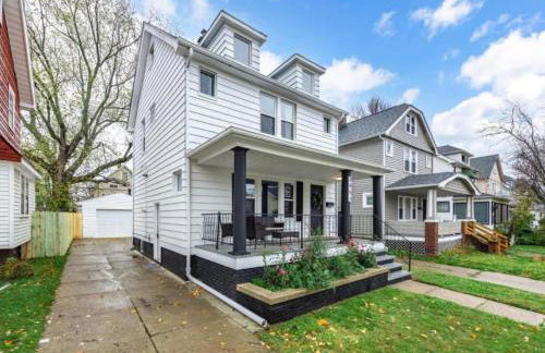 Newly Renovated and Designed Near Downtown - Foto 30