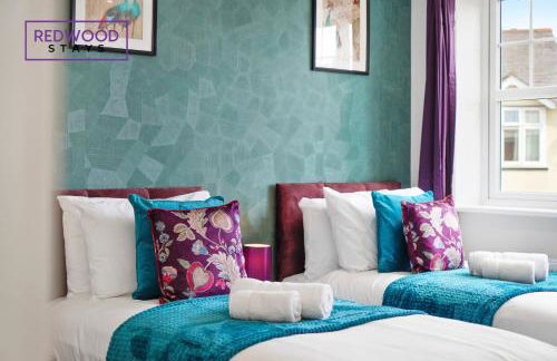 Spacious 4 Bedroom 2 Bath Serviced Home For Contractors & Families with X2 Free Parking Spaces, Fast WiFi - Hosted By Redwood Stays - Foto 22